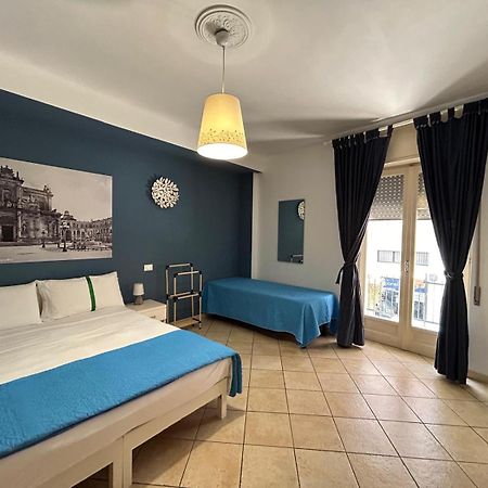 Barocco.Oberdan Bed & Breakfast Lecce Bagian luar foto