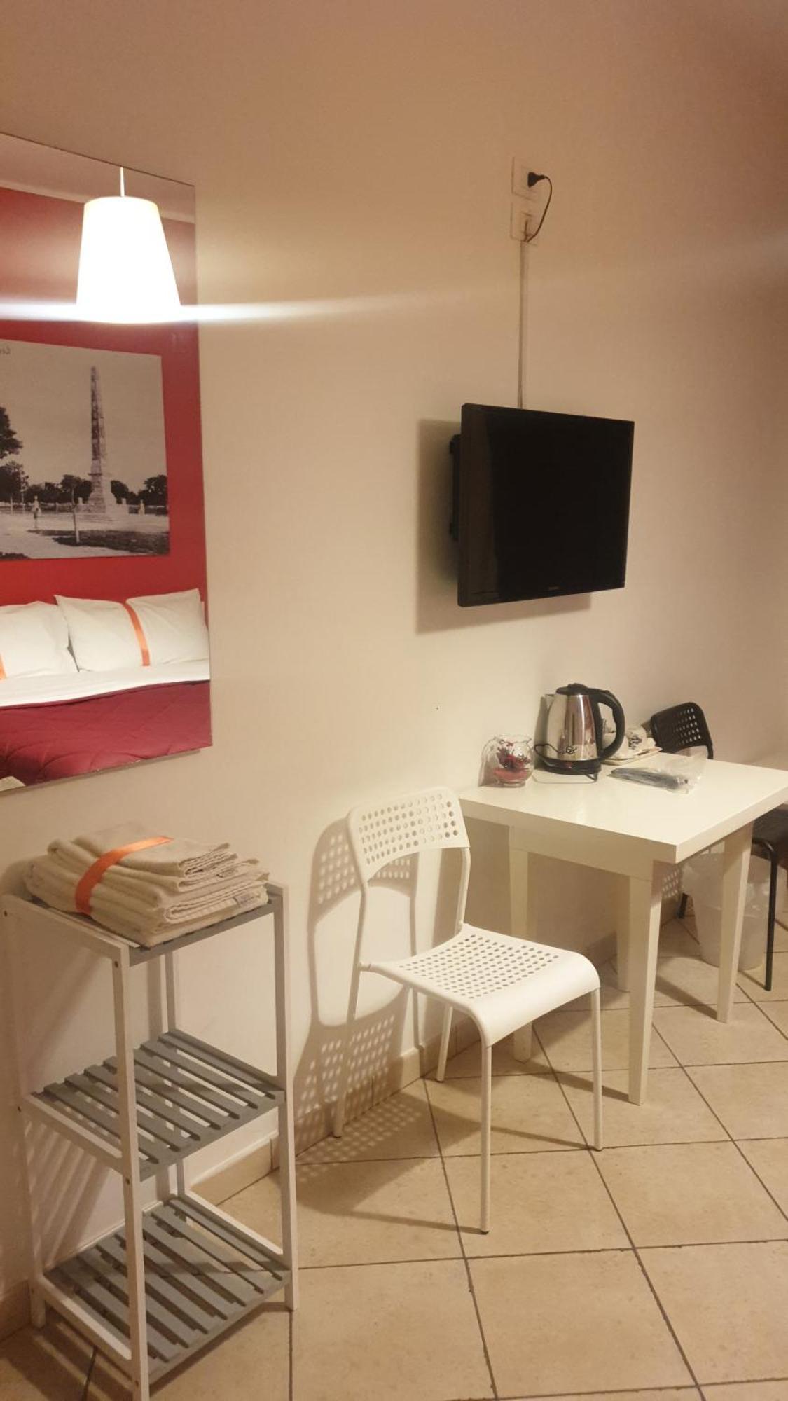 Barocco.Oberdan Bed & Breakfast Lecce Bagian luar foto