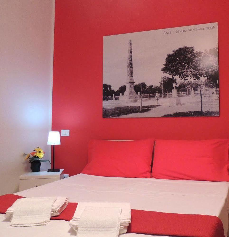 Barocco.Oberdan Bed & Breakfast Lecce Bagian luar foto