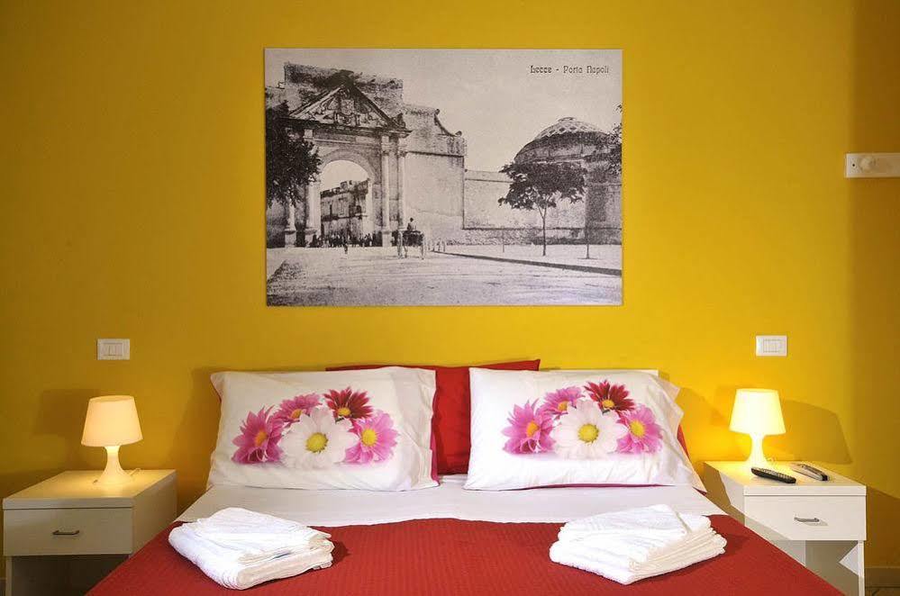 Barocco.Oberdan Bed & Breakfast Lecce Bagian luar foto